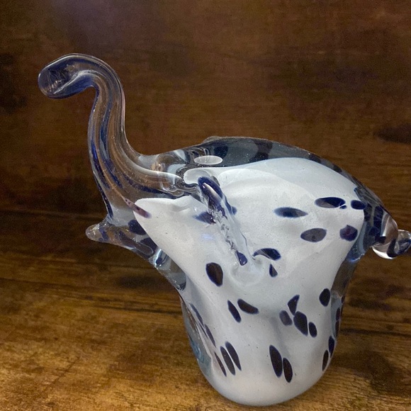 Murano Vintage Glass Elephant - Picture 4 of 7